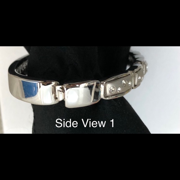 Swarovski Brushed Silver(tone) Bangle - Picture 4 of 6